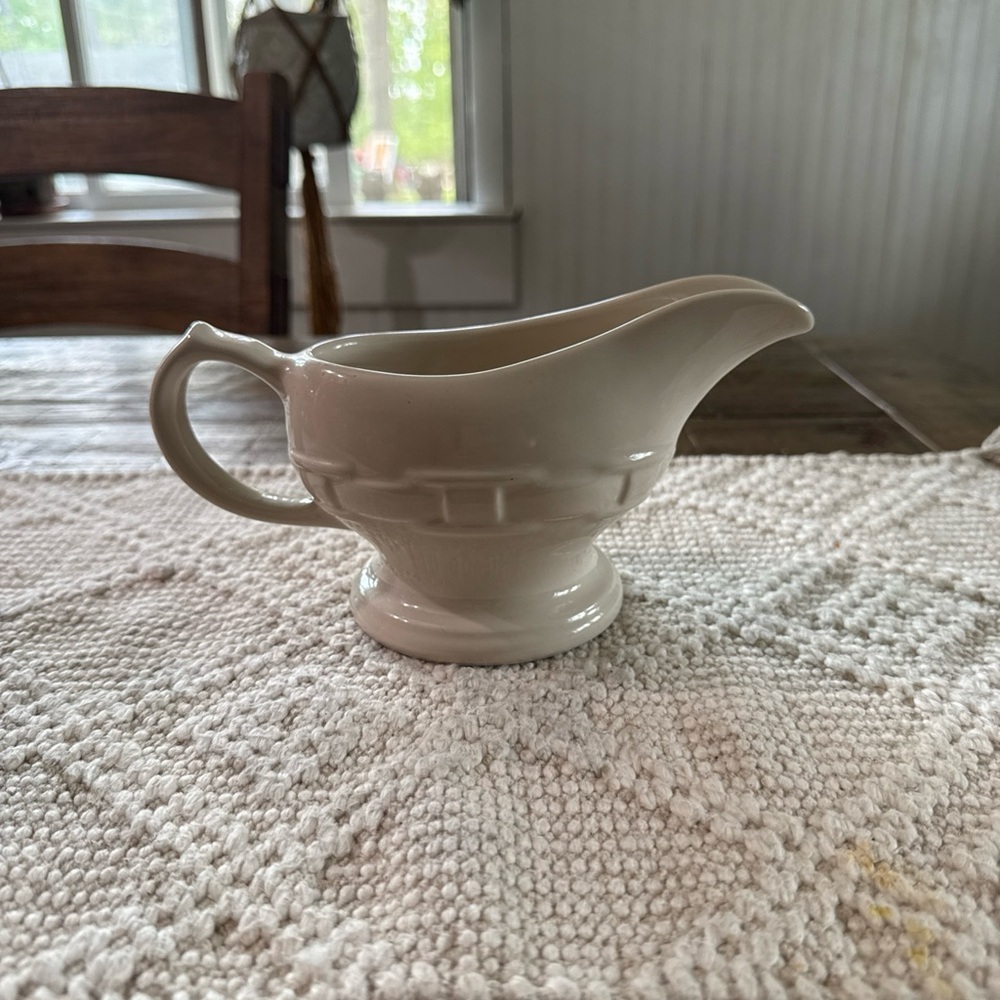 Longaberger Ivory Woven Traditions Gravy Sauce Boat